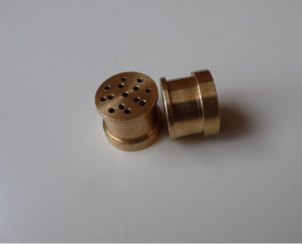 Porous copper plug